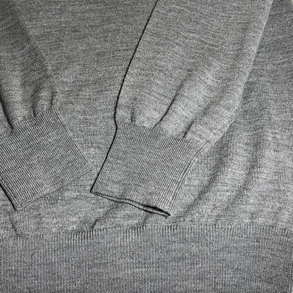 ORVIS 100% Merino Wool Gray Men’s V Neck Long Sleeve Knit Sweater Sz L - Picture 6 of 9